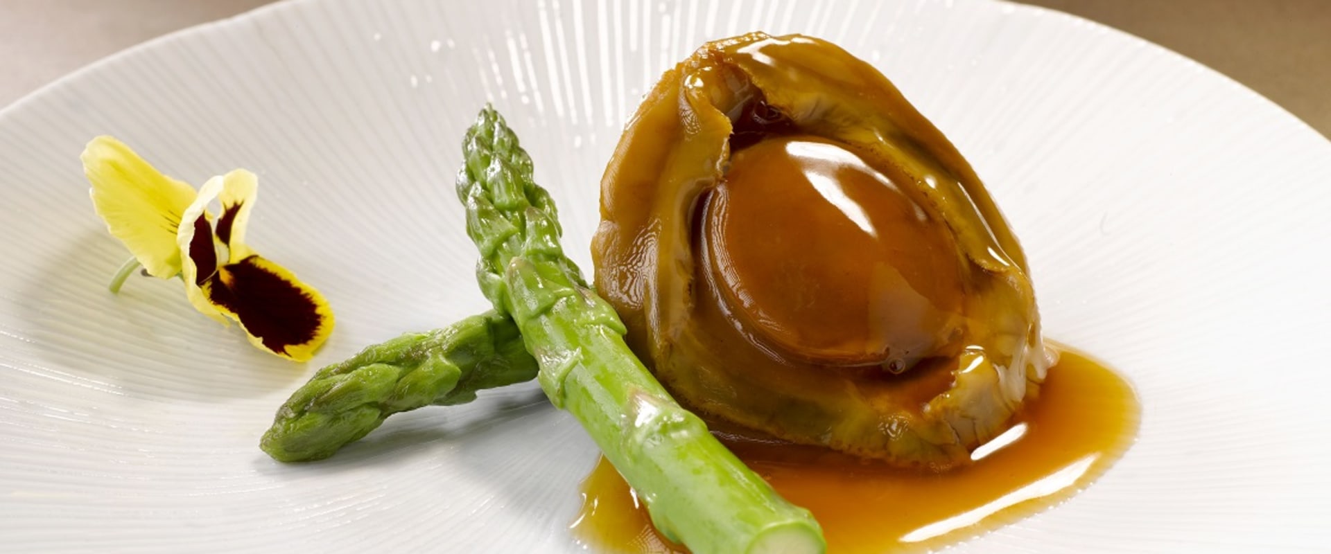 Tips for Braising Abalones to Perfection: A Delicious Chinese Seafood Recipe